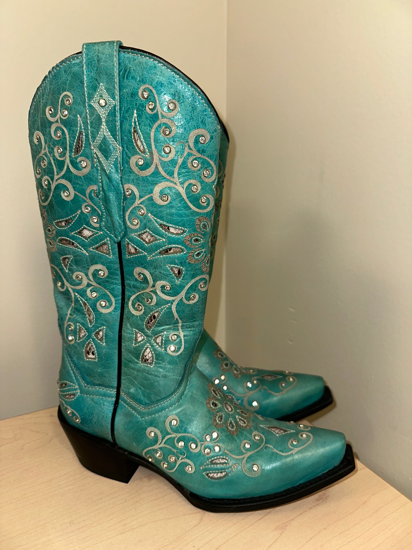 Vintage Turquoise Cowboy Boots