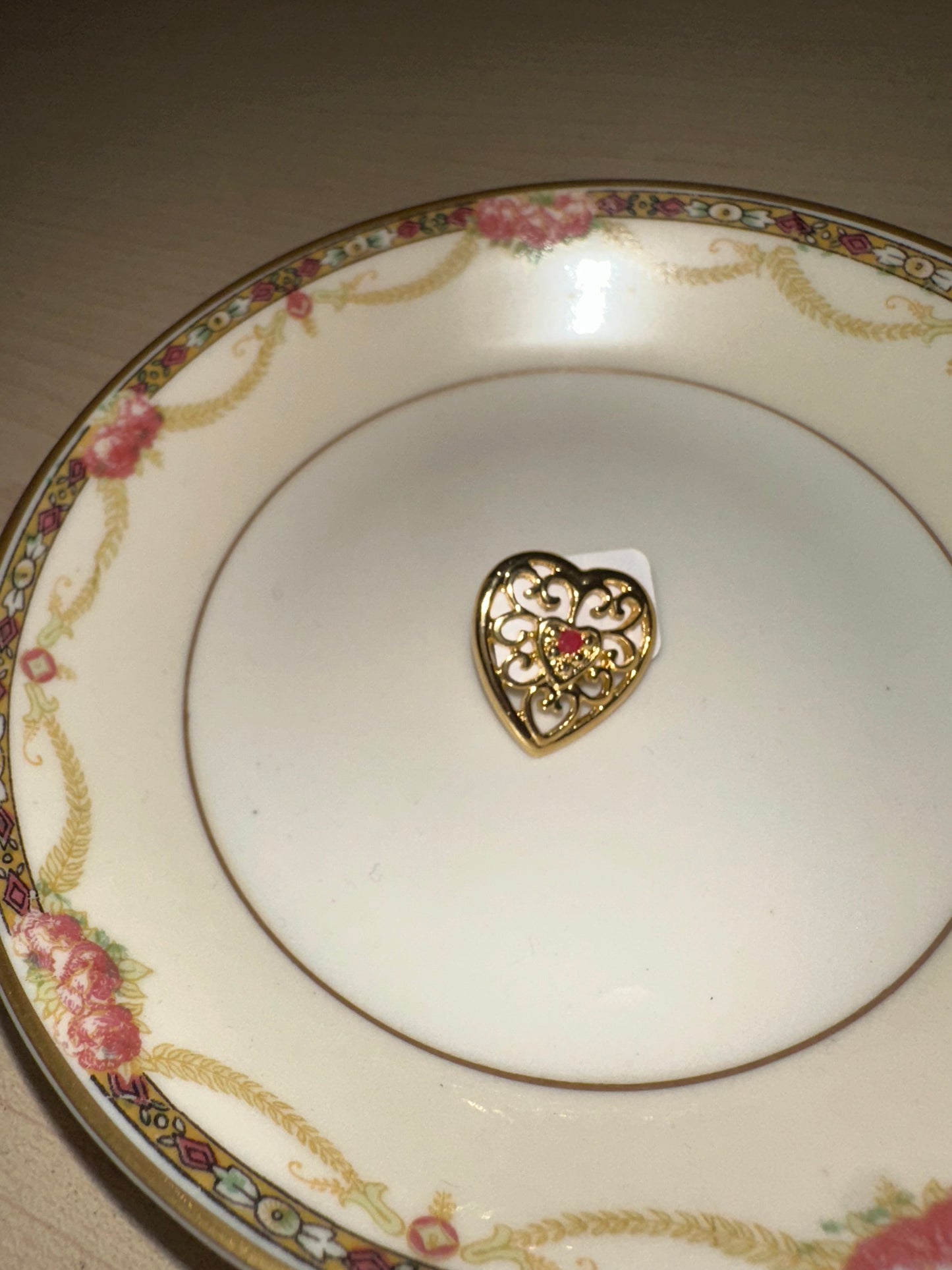Vintage Small Heart Pin