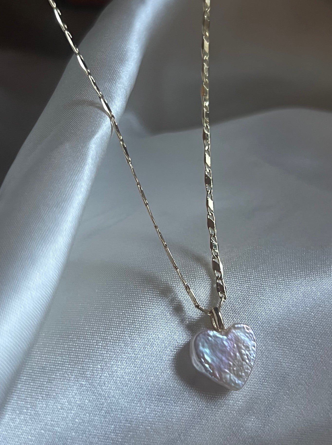 GALYNT Dahlia Pearl Necklace
