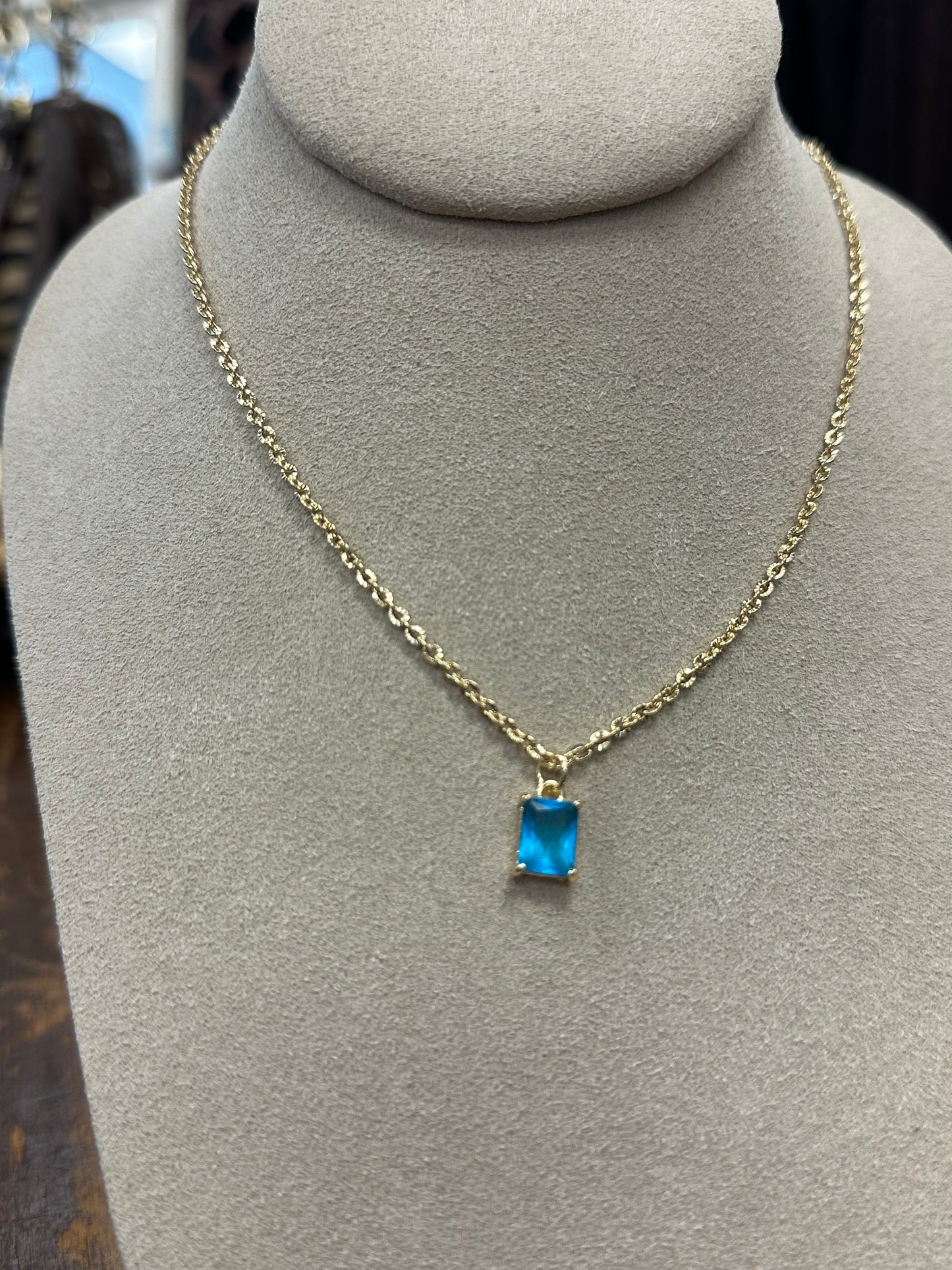 GALYNT 'Bryce Solitare Rolo' Marine Necklace