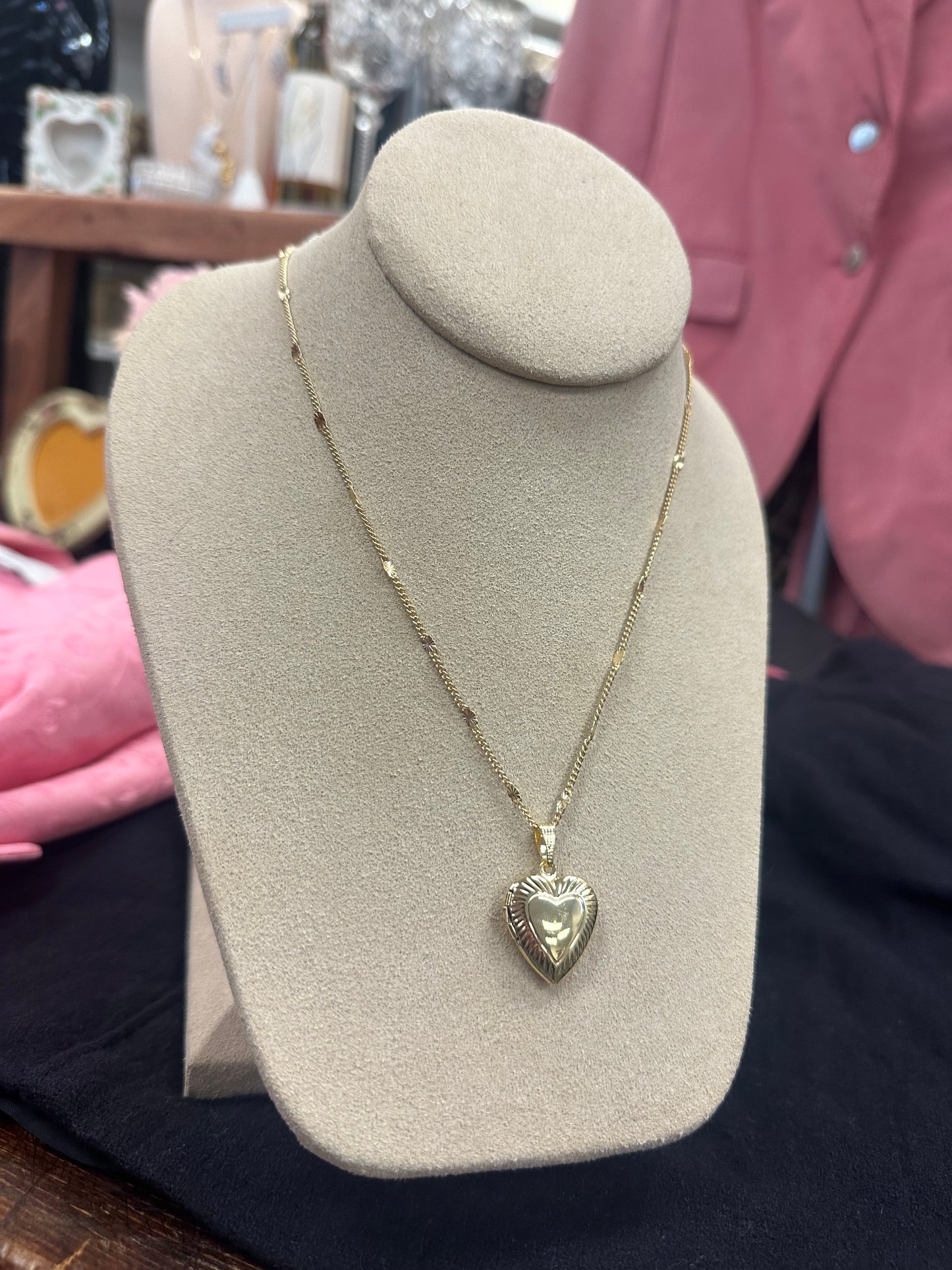 GALYNT Romeo Heart Locket