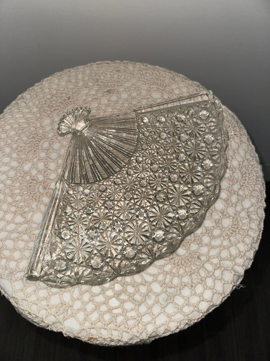 Fan-Shaped Decorative Dish