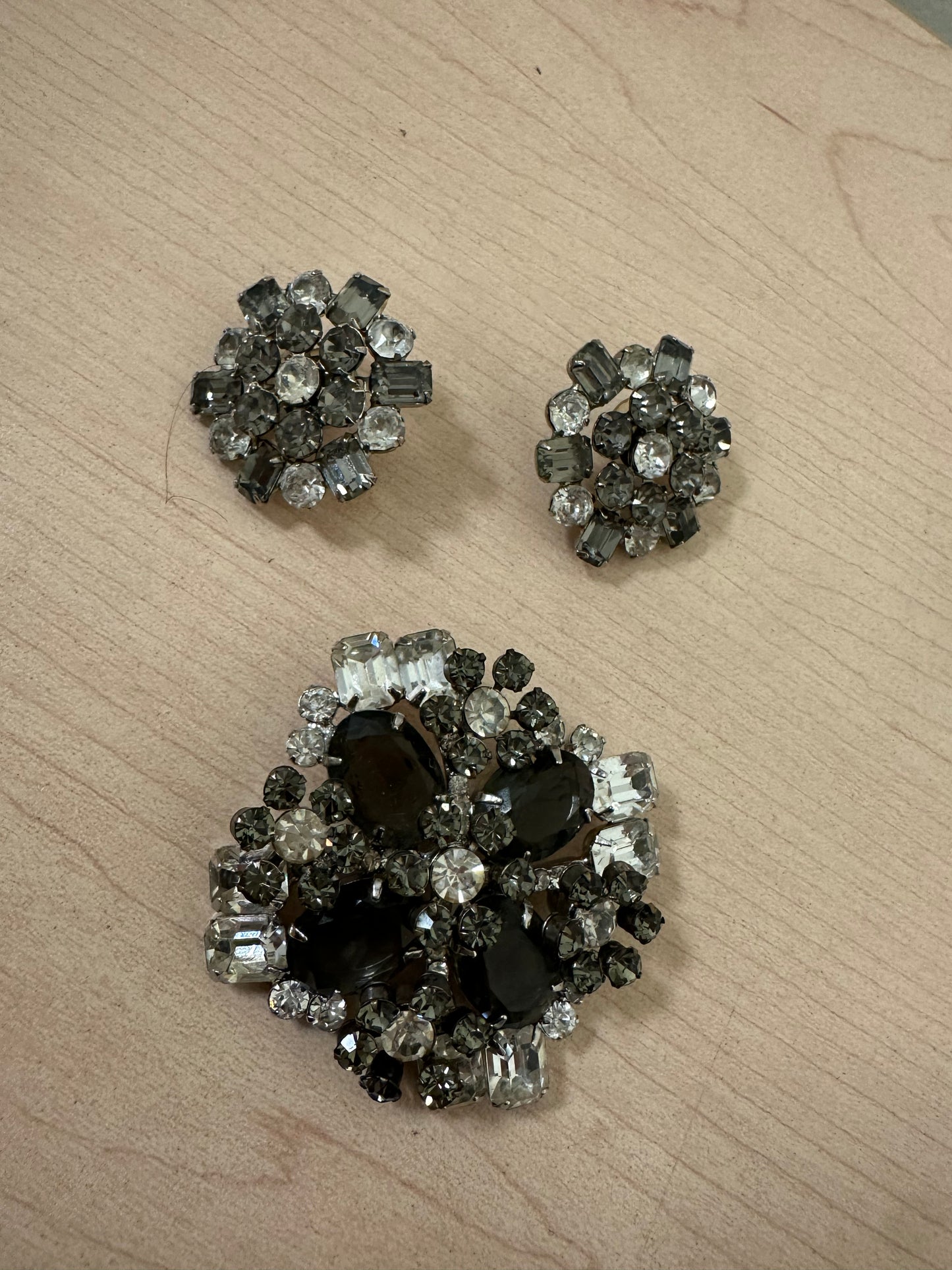 Vintage Glam Brooch