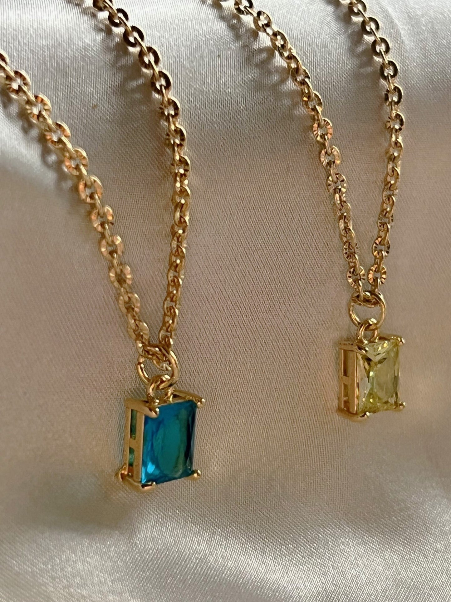 GALYNT 'Bryce Solitare Rolo' Marine Necklace