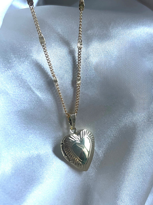 GALYNT Romeo Heart Locket