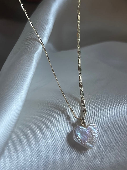 GALYNT Dahlia Pearl Necklace