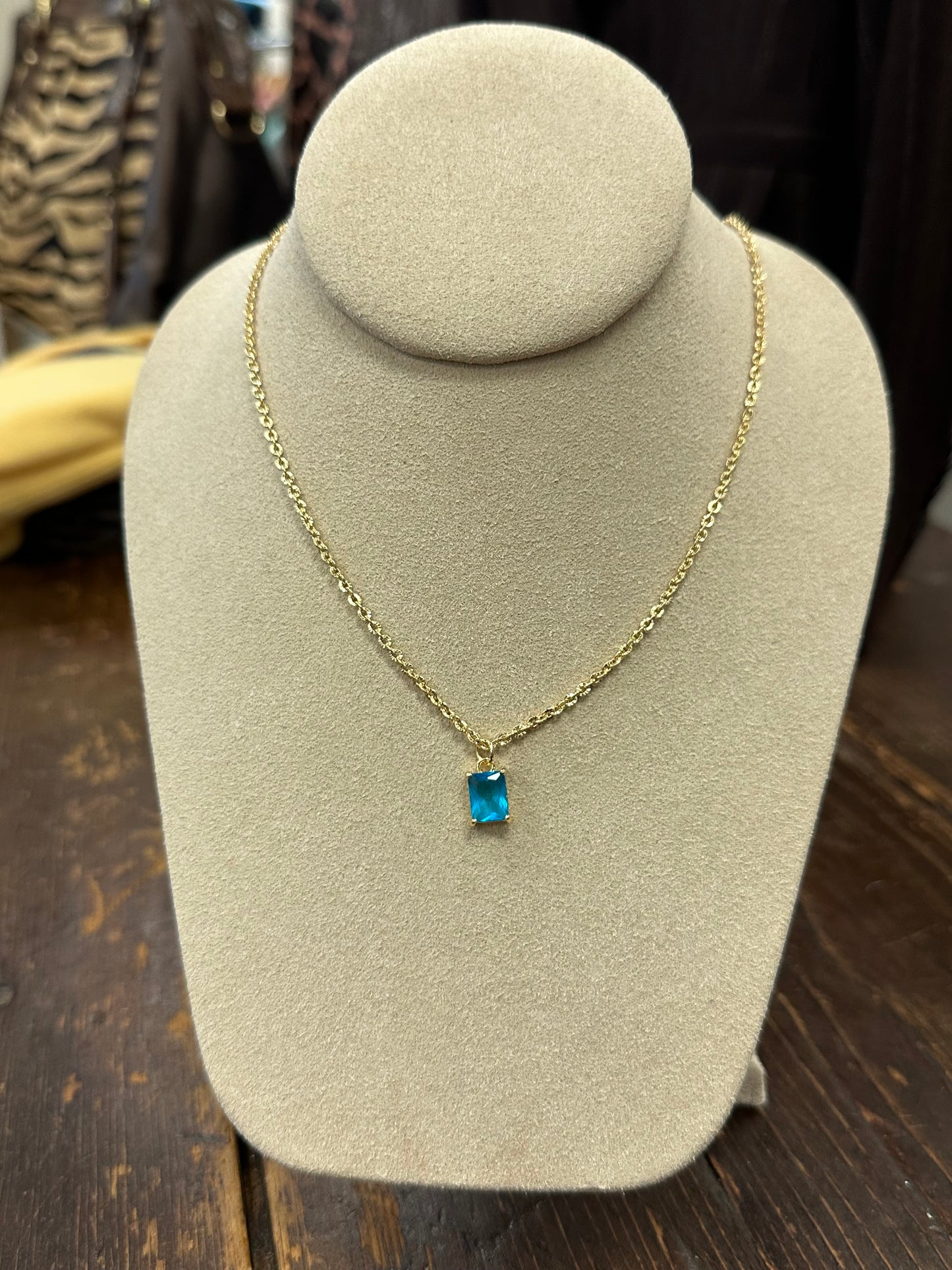 GALYNT 'Bryce Solitare Rolo' Marine Necklace