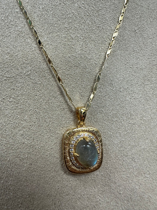 GALYNT 'Ezra Stone' Necklace- Labradorite