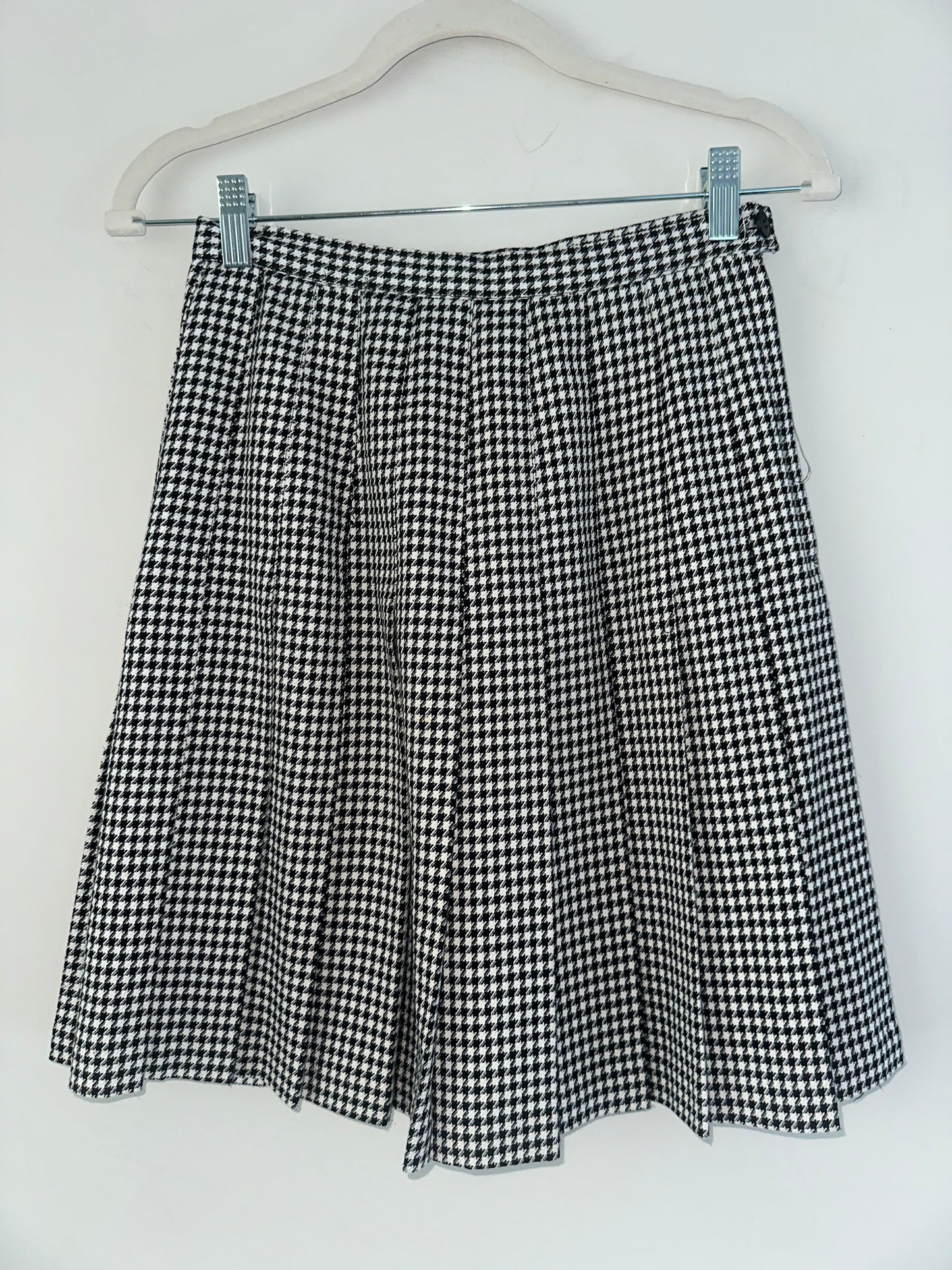 Vintage Black and White Pleated Skirt