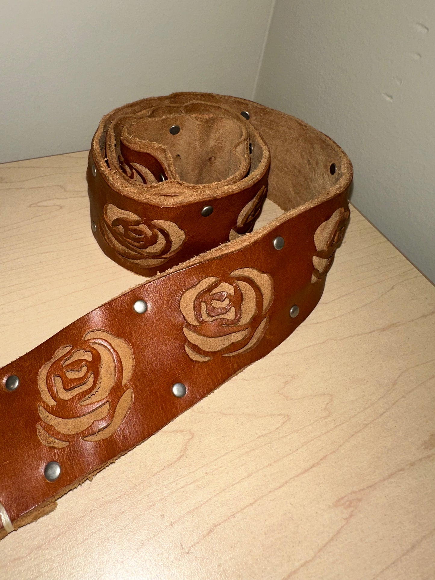 Vintage Brown Rose Belt