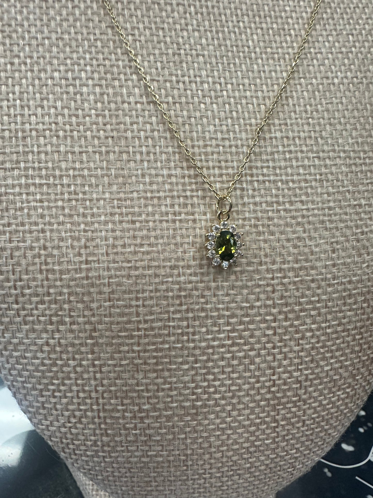 GALYNT 'Versailles Petite Necklace'