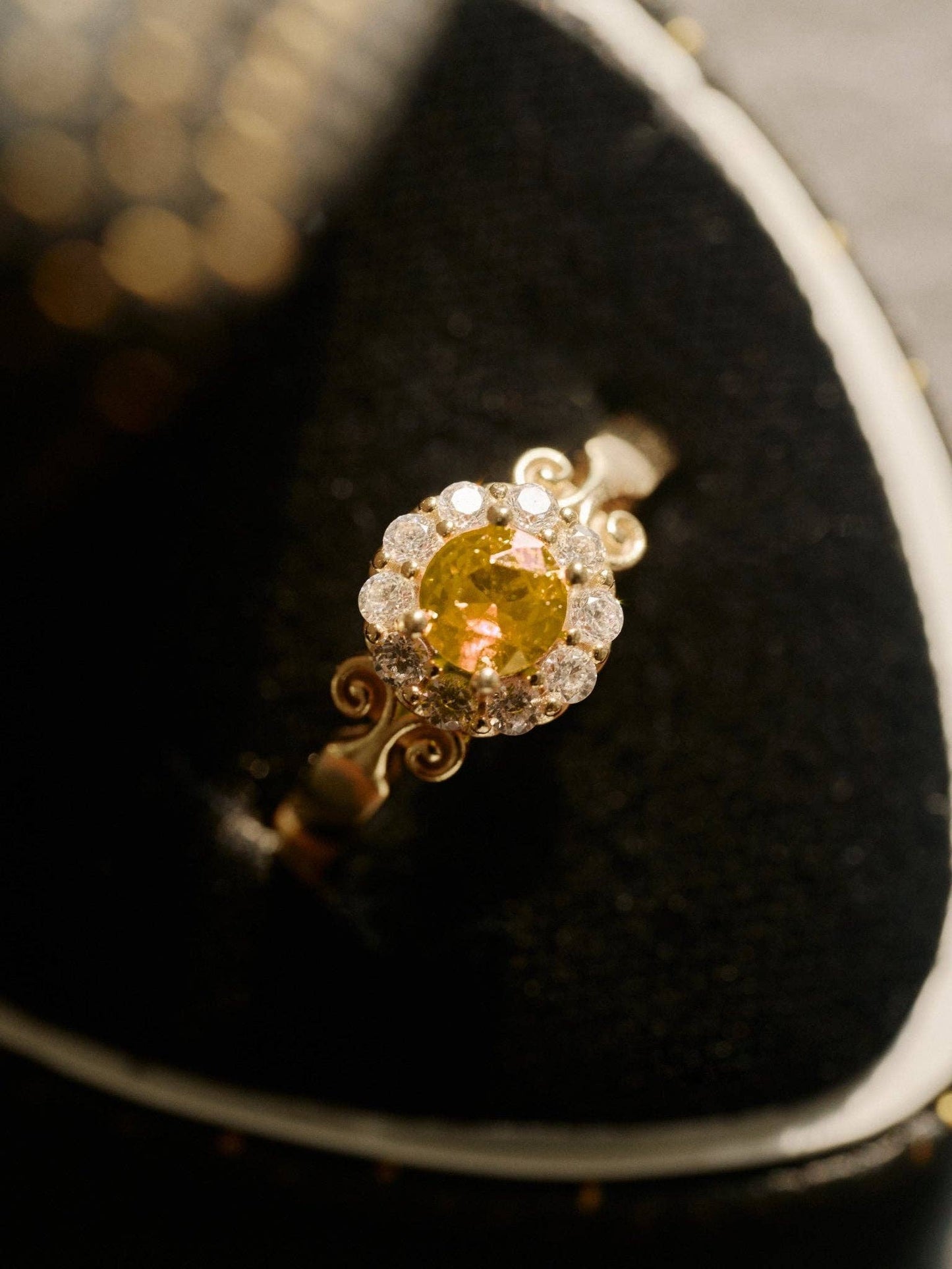 Elara Citrine Ring